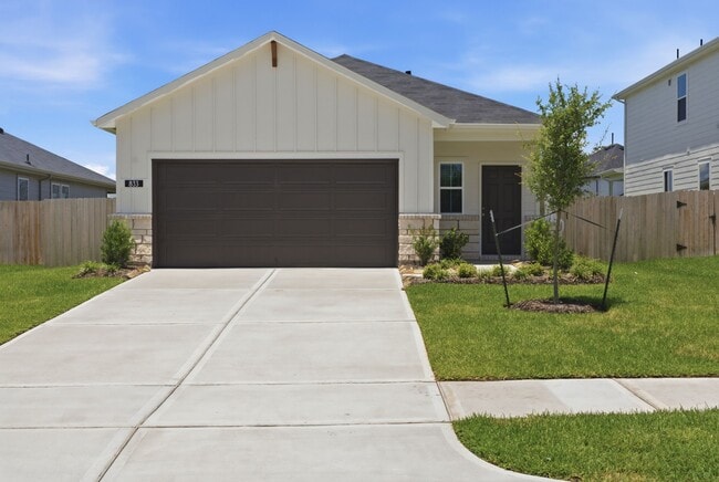 Building Photo - 833 High Mesa Ln