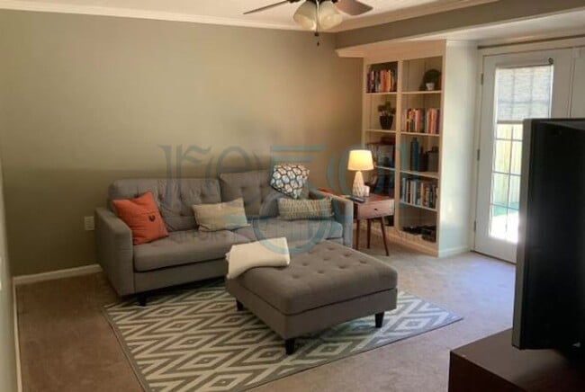 Photo - 2BR/1BA brick bungalow in Stiff Station, steps from UAMS!