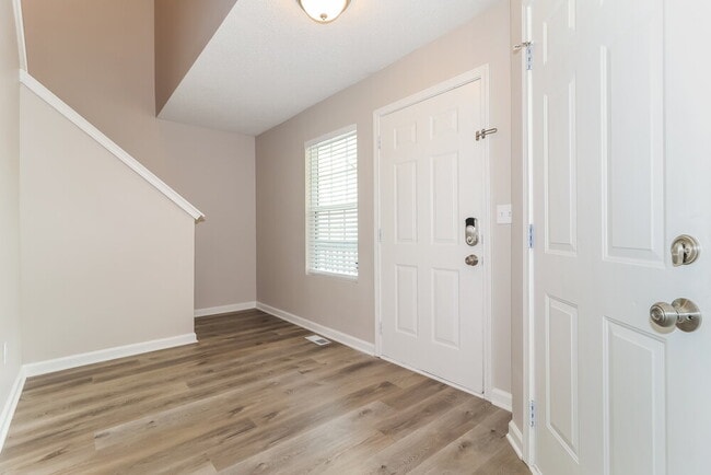 Photo - 81 Middlebrook Dr