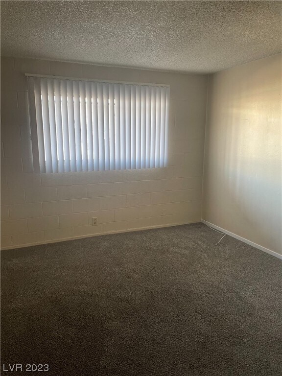 Photo - 615 S Royal Crest Cir