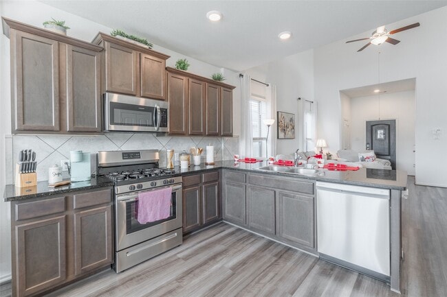 Photo - 5511 Savanna Pasture Rd