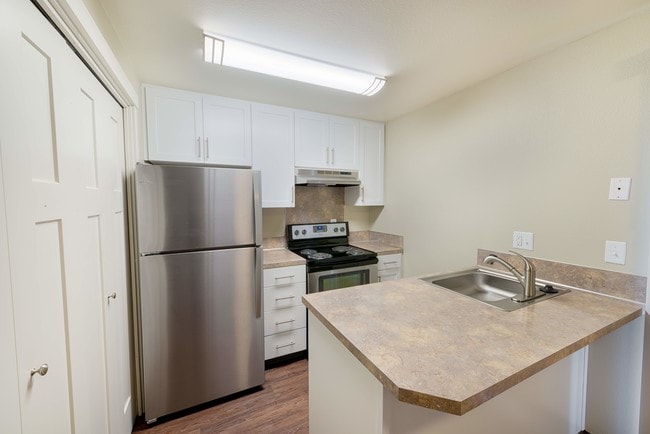 Photo - Quad Apartments