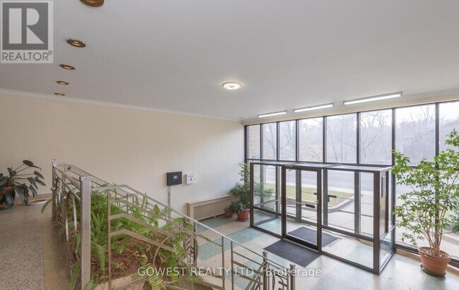 Photo - 205 Keele St Unit 206