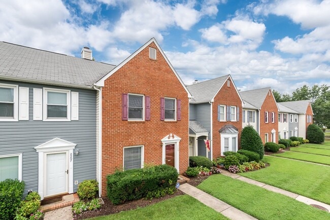 Photo - 2209 High Bush Cir