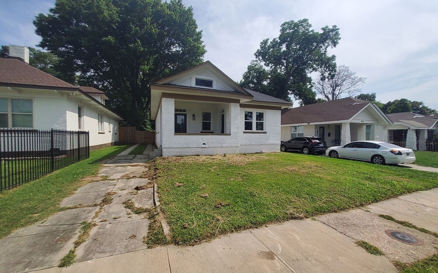 Photo - 1074 Forest Ave