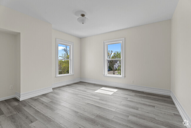 Building Photo - 72 S Main St Rental