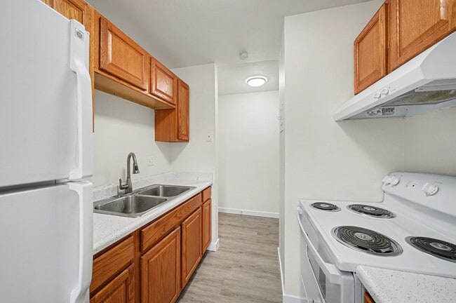 Photo - 4270 Loomis Ave Unit B