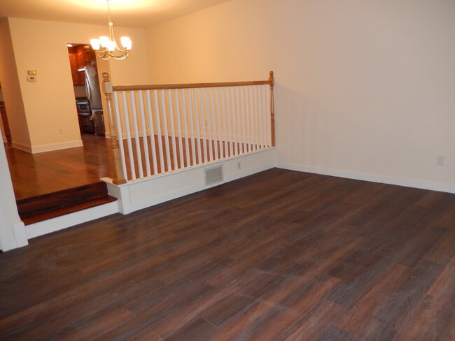 Photo - 222 Melody Ln