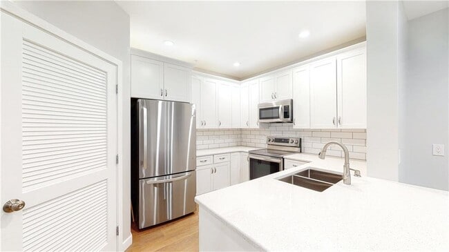 Photo - 1000 Providence Pl Condo Unit 161