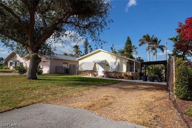 Building Photo - 811 94th Ave N