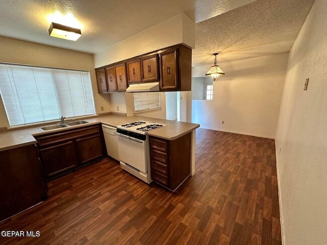 Photo - 2827 Anise Dr