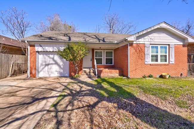 Building Photo - Stunning 3-Bedroom Property / With Shelter