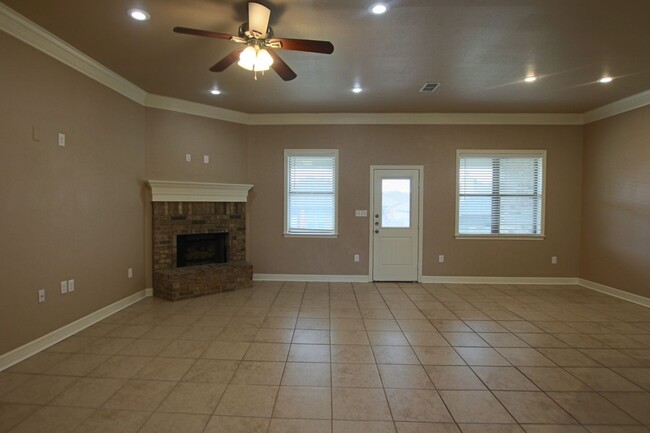 4 Bed 2 Bath in Guinn Estates! Community P... - 4 Bed 2 Bath in Guinn Estates! Community P... Casa