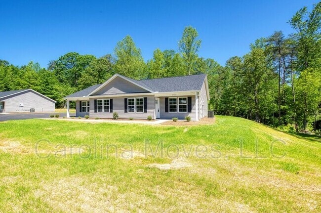 Building Photo - 3657 Farrs Bridge Rd Unit B Rental