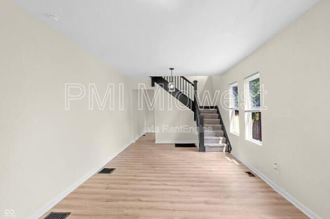 Photo - 2235 Doctor M.L.K. Jr St