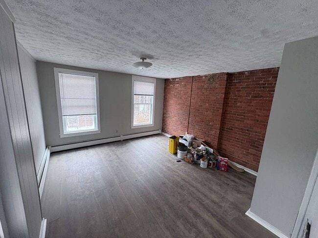 Building Photo - 26 Lyon St Unit 2