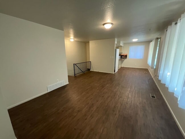 Photo - 4 Bedroom 2 Bath Duplex- Dog Friendly