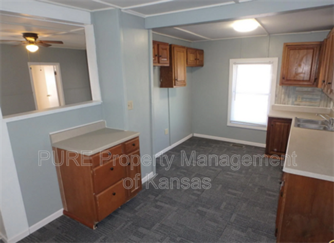 Photo - 530 SE Fairfax Street