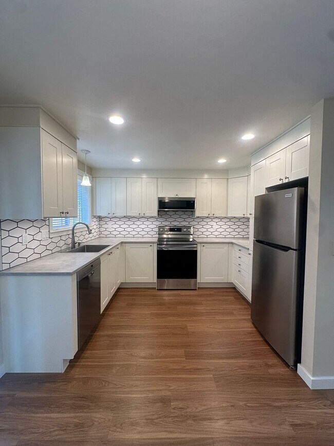 Building Photo - 928 NW Portland Ave Unit 928