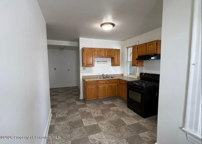 Photo - 1635 Wyoming Ave