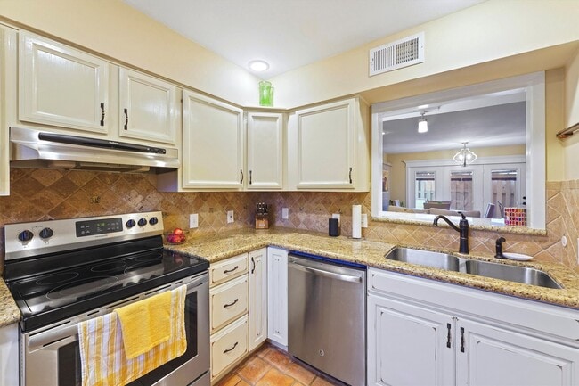 Photo - 1953 Stoney Brook Dr Unit 1953