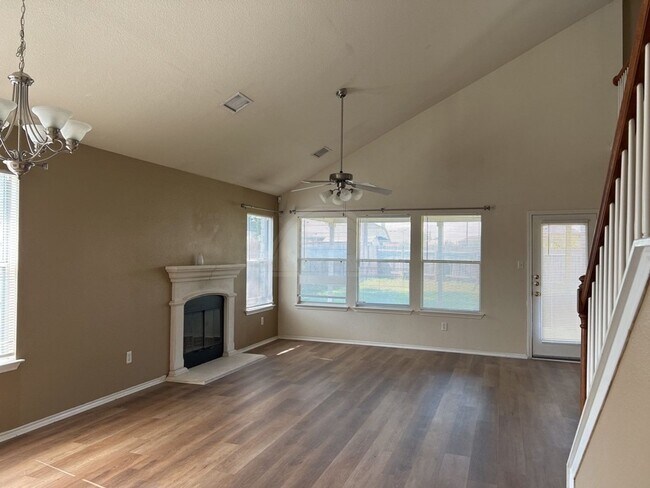 Photo - 4402 Golden Gate Dr