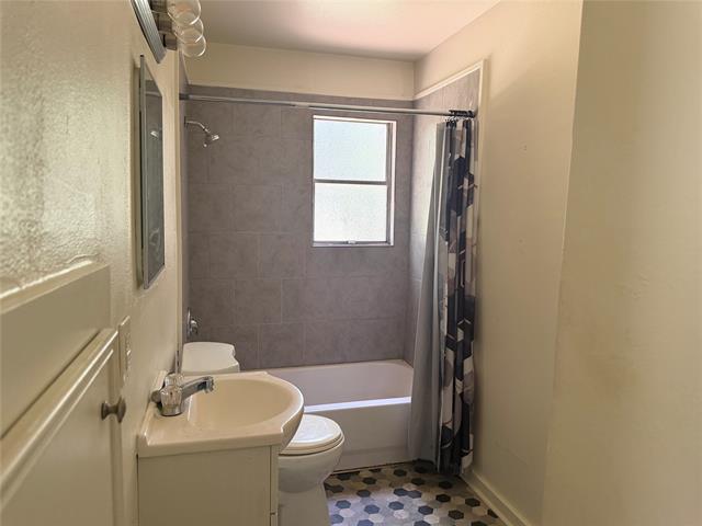 Photo - 2317 Freewater St