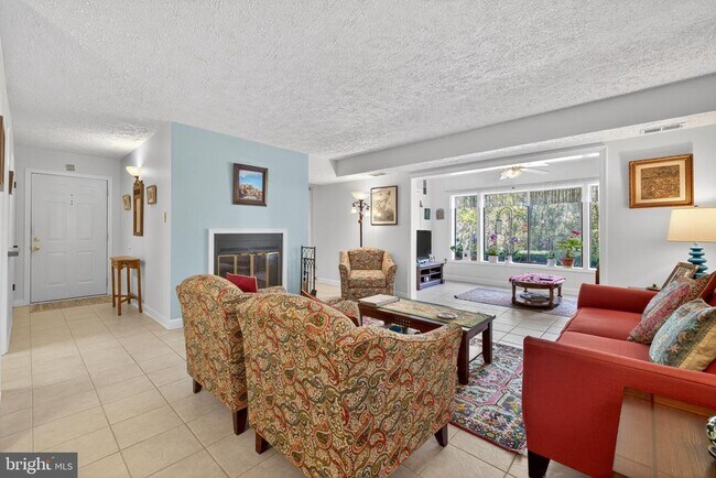 Photo - 910 Windbrooke Dr Unit 910