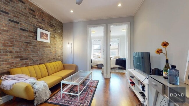 Building Photo - 219 E 28th St Unit 5C Rental