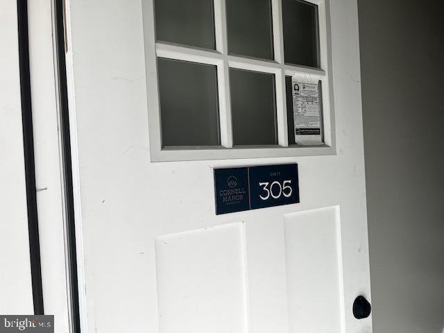 Building Photo - 319 Columbia Ave Unit 305