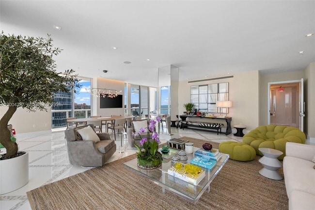 Photo - 50 South Pointe Dr Unit 1502/03