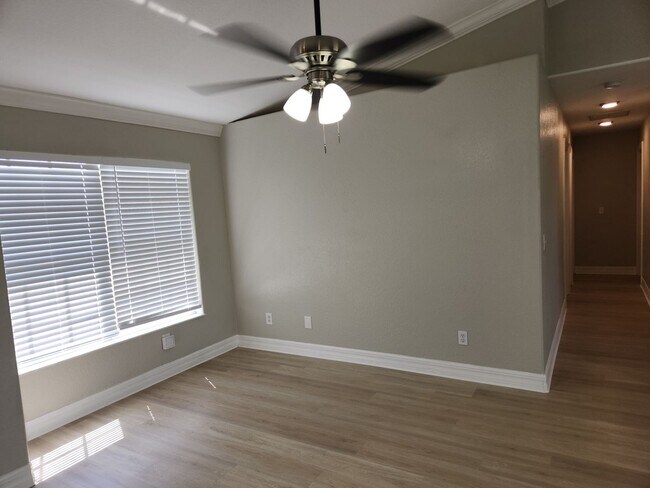 Photo - 827 NE 23rd Terrace