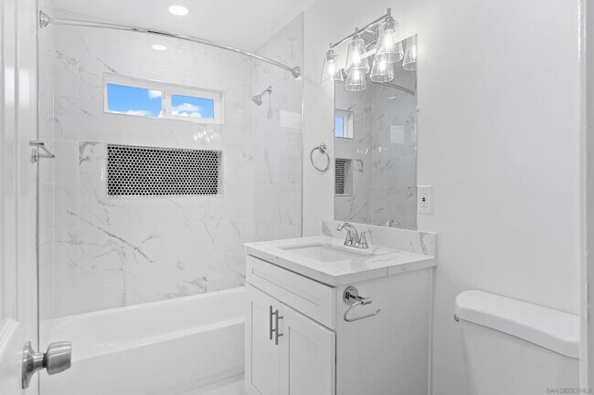 Photo - 3821 Marlborough Ave