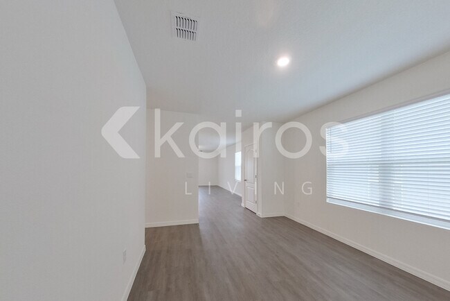 Photo - 31961 Katelin Cir