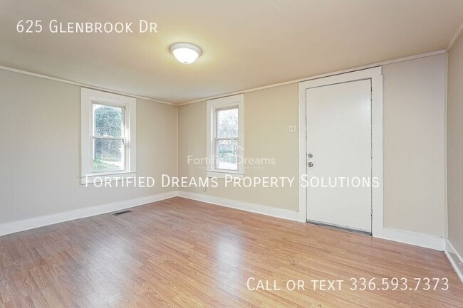 625 Glenbrook Dr
