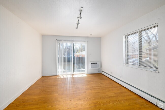 2BR, 1BA - 875SF - Living Room