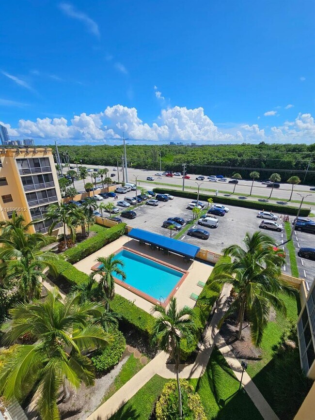 Photo - 2935 NE 163rd St Unit 5T