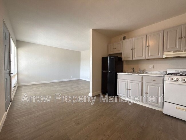 Photo - 1416 Oakland Rd NE
