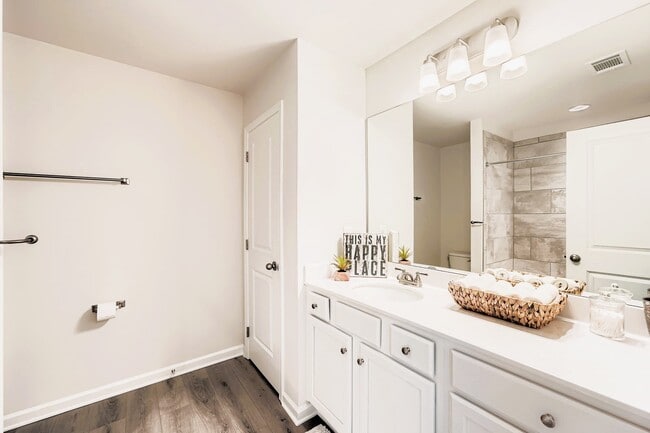 Photo - 80 Basswood Ln