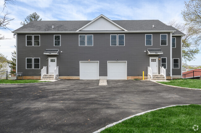 Building Photo - 314 Bordentown Ave Rental