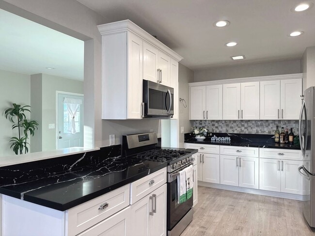 Photo - 1754 S Norfolk Ln