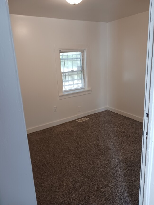 Photo - 812 W Main St Unidad #2