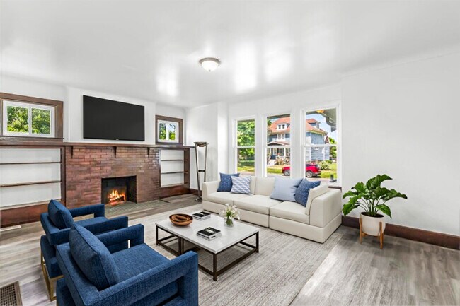 Photo - 330 Westminster St