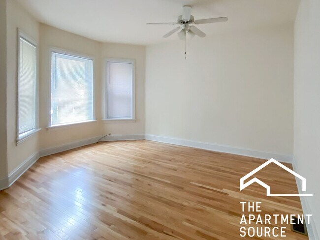 Photo - 3818 N Sheffield Ave Unit 1