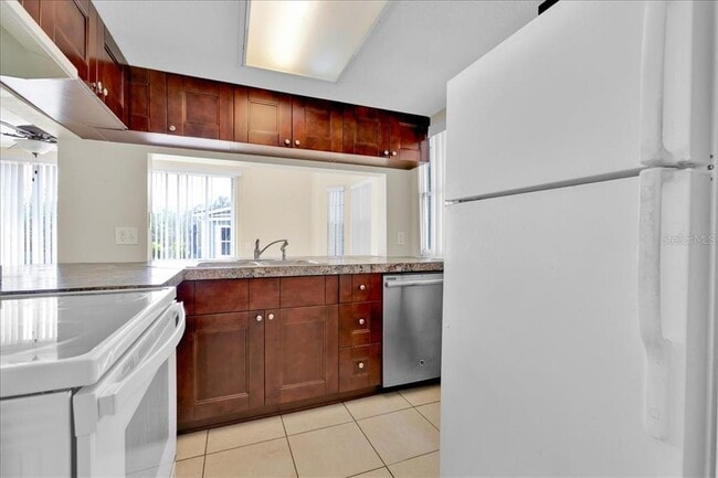 Photo - 271 Caribbean Dr