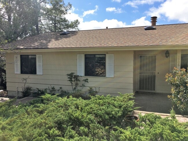 Photo - 1905 Begonia Pl House