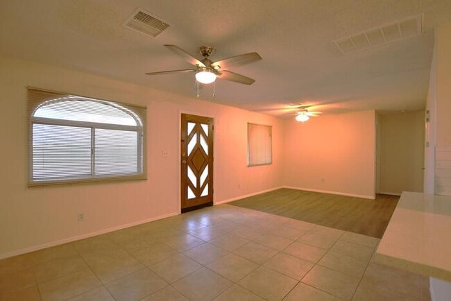 Photo - 75 S 94th St