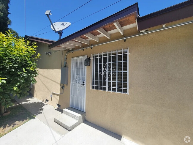 Building Photo - 6709 Lennox Ave Rental