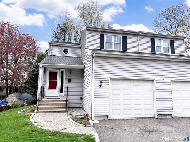 Photo - 203 Capewell Ave
