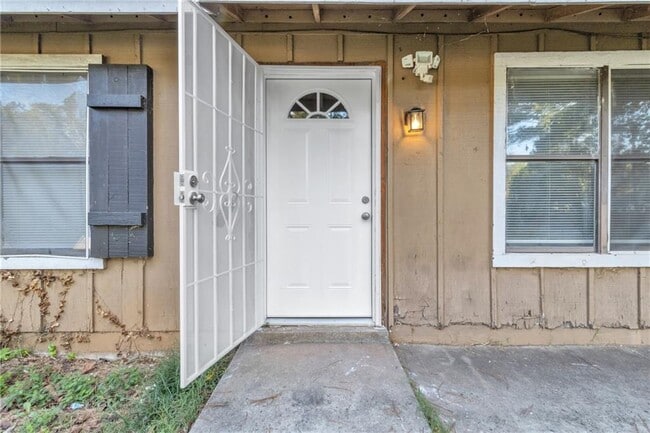 Photo - 8883 Homewood Dr